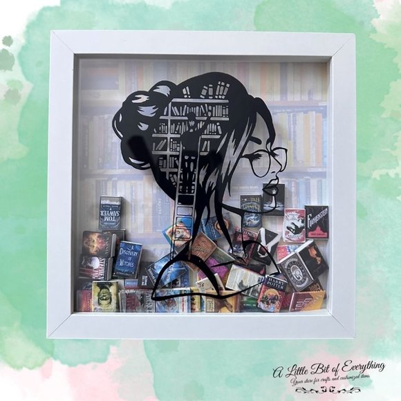 Booklover Shadow Box 8“ x 8“ filled with 48 mini books - Picture 2 of 4